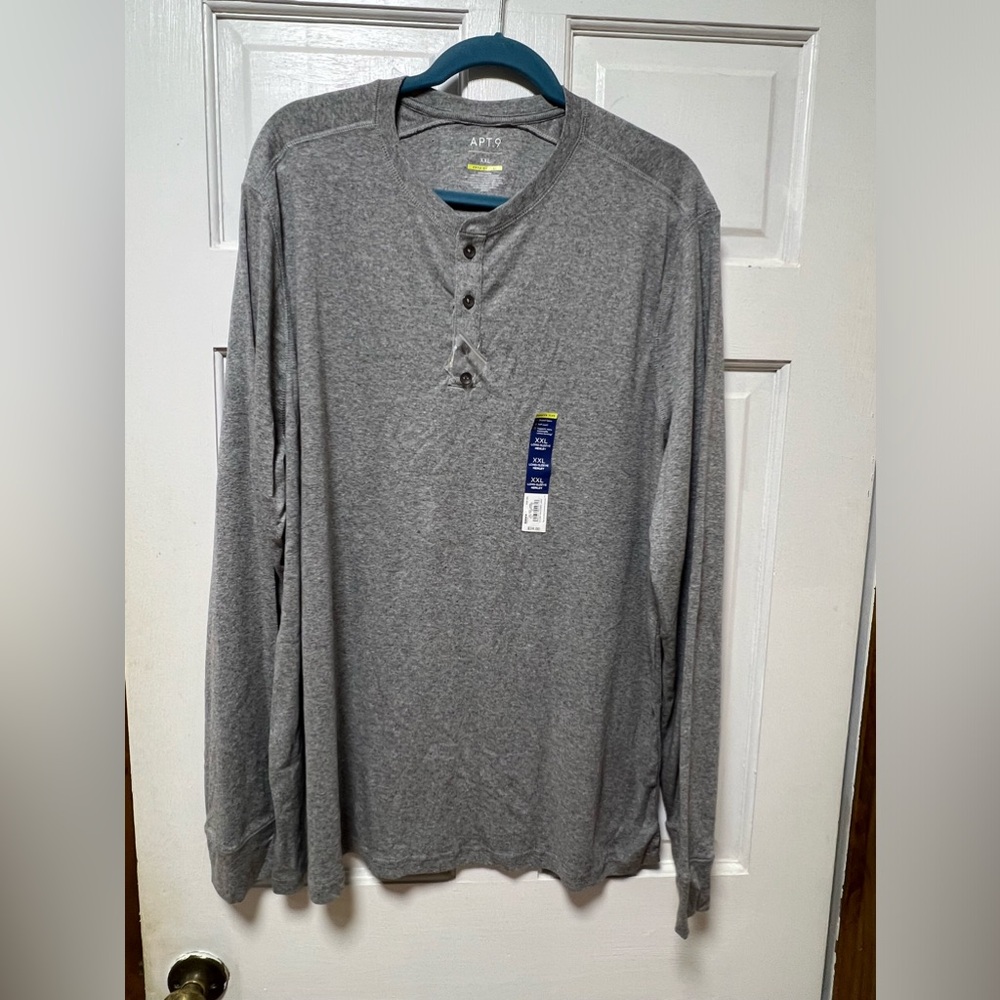 Apt.9 XXL. New gray jersey tee. Long sleeves. Smoke/pet free home